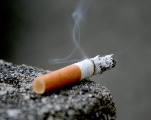آفة التدخين
