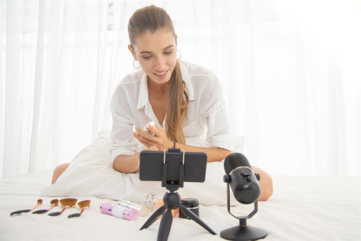 استخدام الفلاتر في التجميل