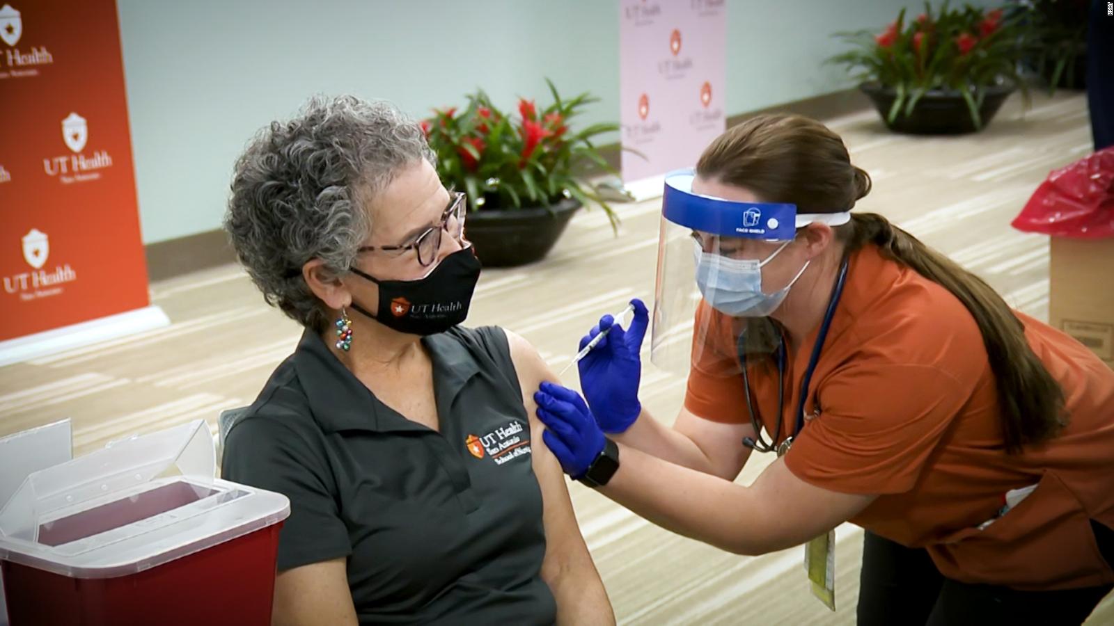 تلقي لقاحات