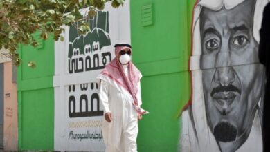 السعودية تحذر.. عقوبات تنتظر الأطقم الطبية الممتنعة عن أخذ اللقاحات