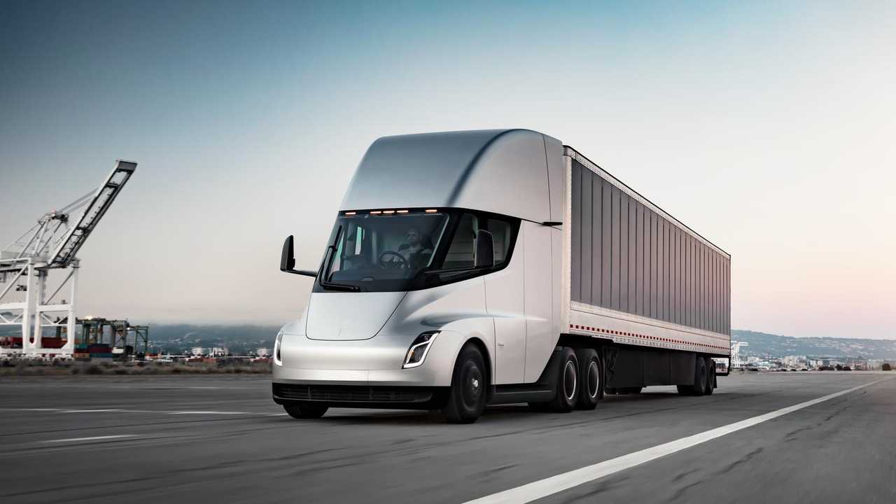شاحنة tesla semi