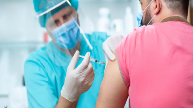 تلقي لقاحات كورونا