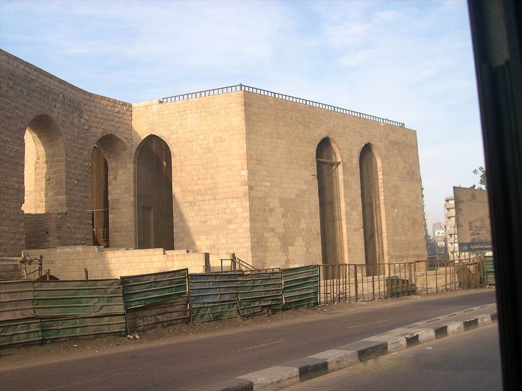 سور مجرى العيون
