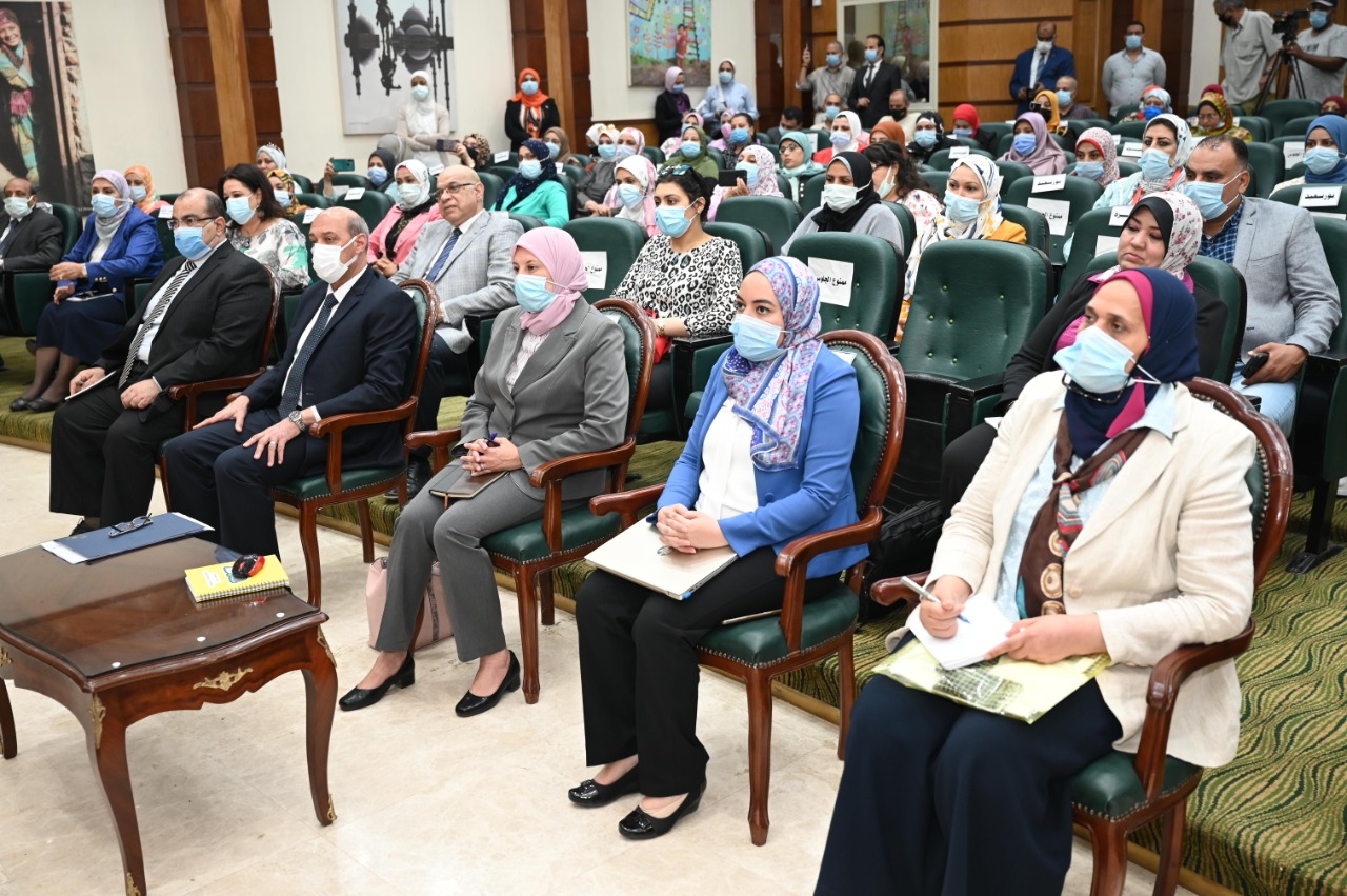 رائدة اجتماعية