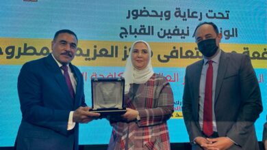 الدكتورة نيفين القباج ومحافظ مطروح