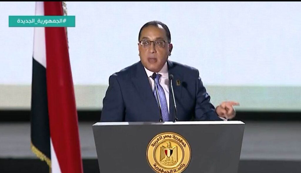 رئيس الورزاء من احتفالية حياة كريمة