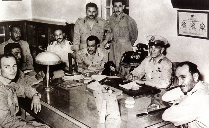 مجلس قيادة ضباط الثورة 