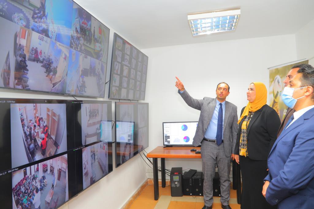 نيفين القباج 