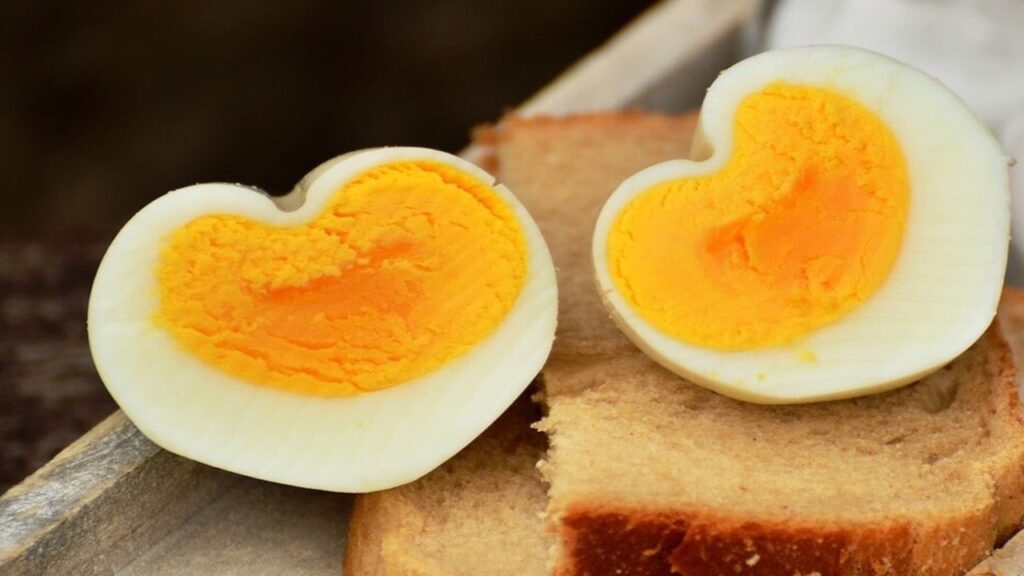 تناول بيضتين يوميًا ذات فائدة كبيرة