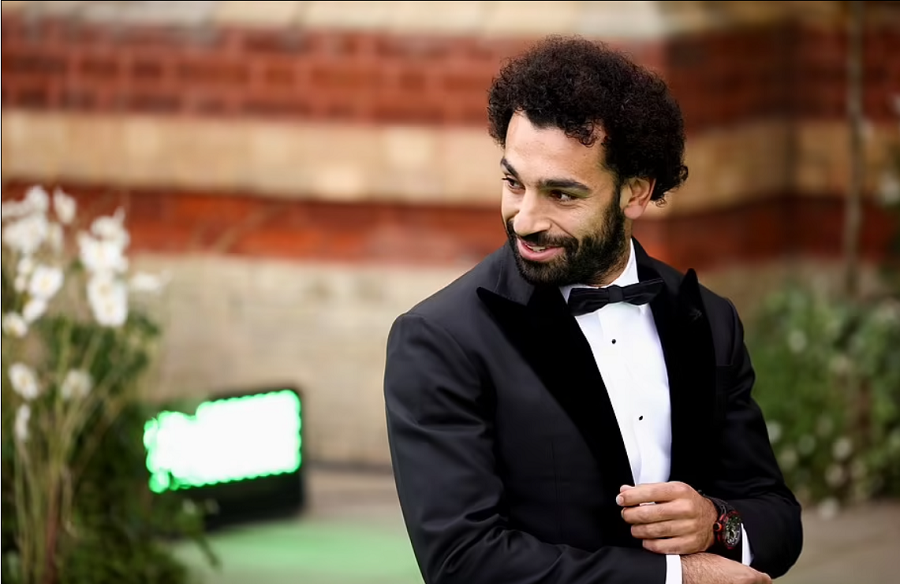 محمد صلاح في حفل إيرث شوت