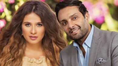 ياسمين عبد العزيز وشقيقها