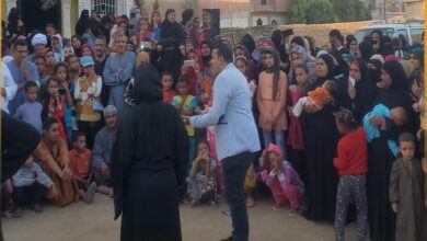 أحد مشاهد العروض المسرحية