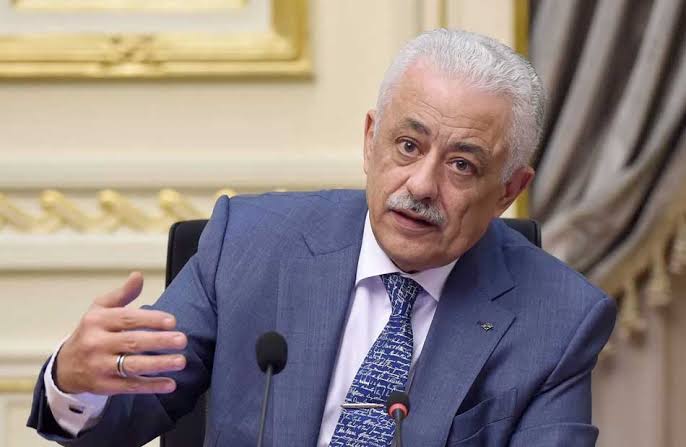 شوقي يتحدث عن أجزاء من منهاج ابتدائي وإعدادي