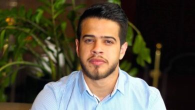 المطرب الأردنى المعتزل أدهم نابلسى