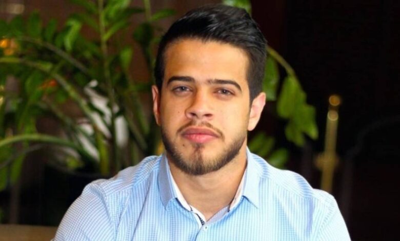 المطرب الأردنى المعتزل أدهم نابلسى