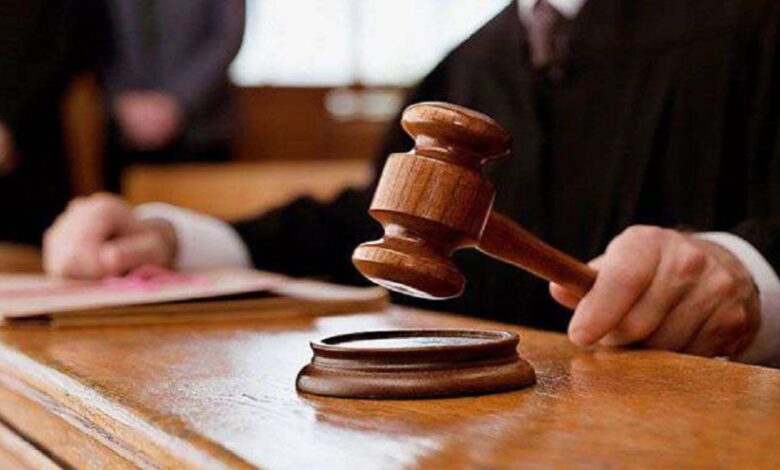 كلية تُعيد 15 درجة لطالبة بعد تخرجها بـ 15 عاما